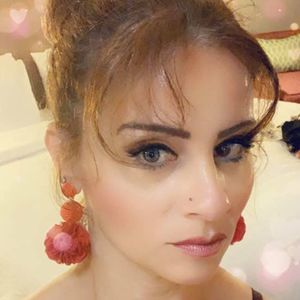 Meet your Posher, Sahar